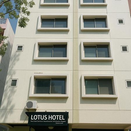 Lotus Korean Hotel Бангалор Экстерьер фото